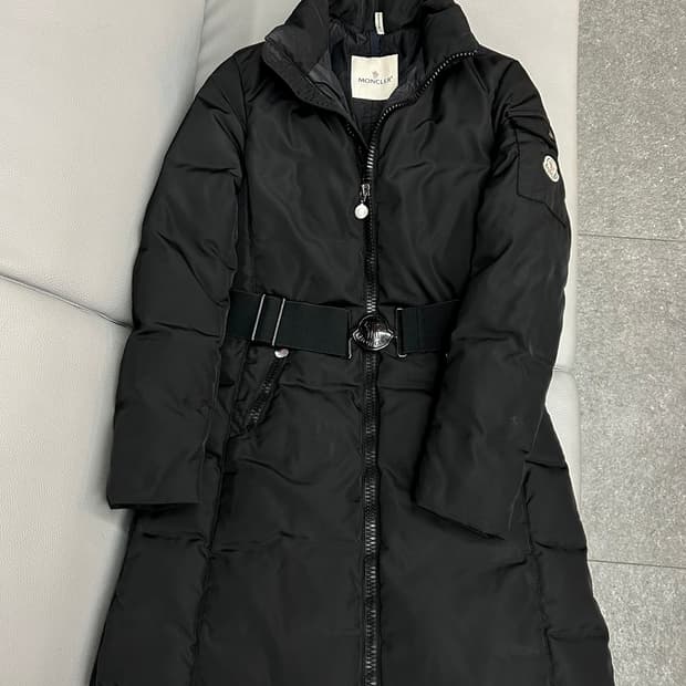 몽클레어 여성 블랙 롱패딩(1)