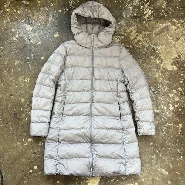 L) 유니클로 울트라라이트다운 롱패딩 점퍼 하프패딩 경량패딩