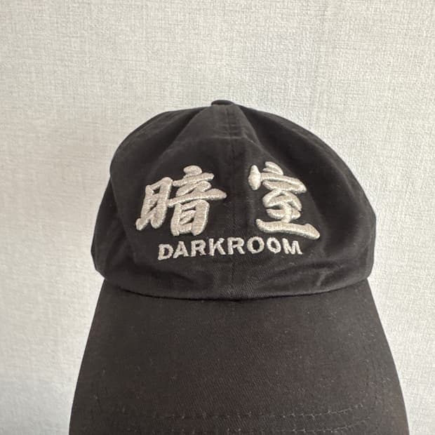 Darkroom 모자 초판 