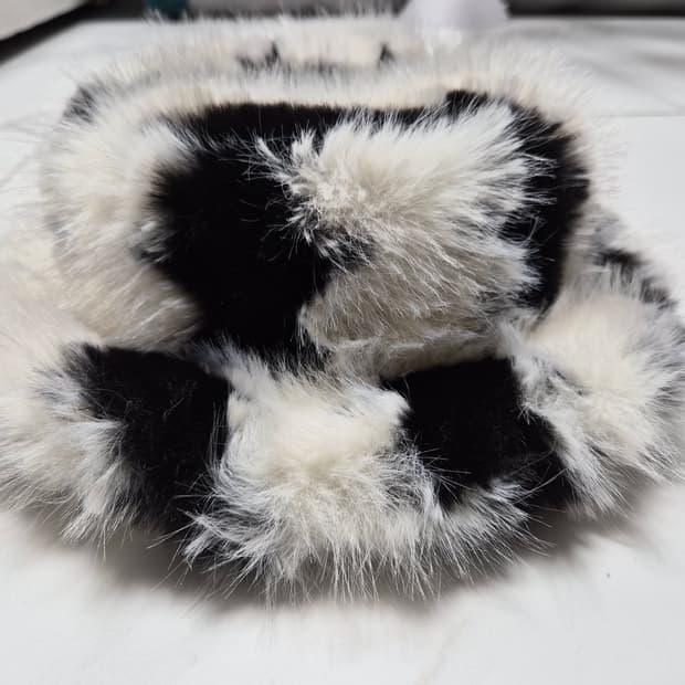 어썸니즈 퍼 더비햇