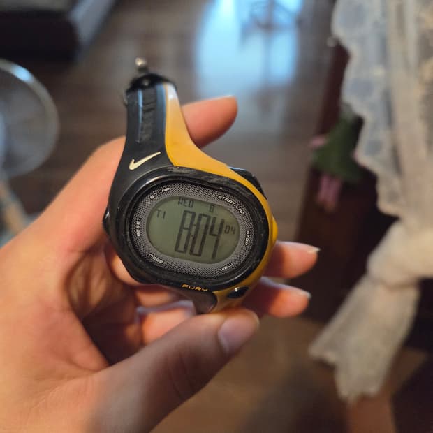 나이키 TRIAX FURY 시계 (여성용)