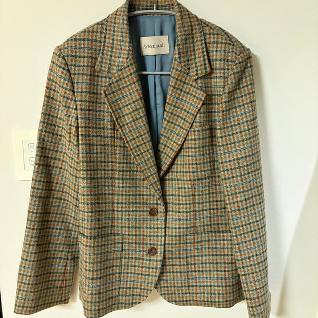 아비에무아 체크자켓