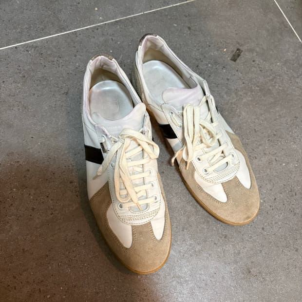 디올옴므 독일군 스니커즈