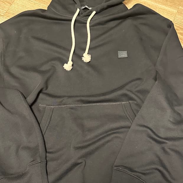 아크네 페린 페이스 오버사이즈드 후드티