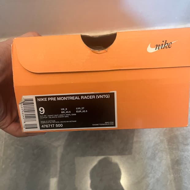 나이키 몬트리올 레이서 270