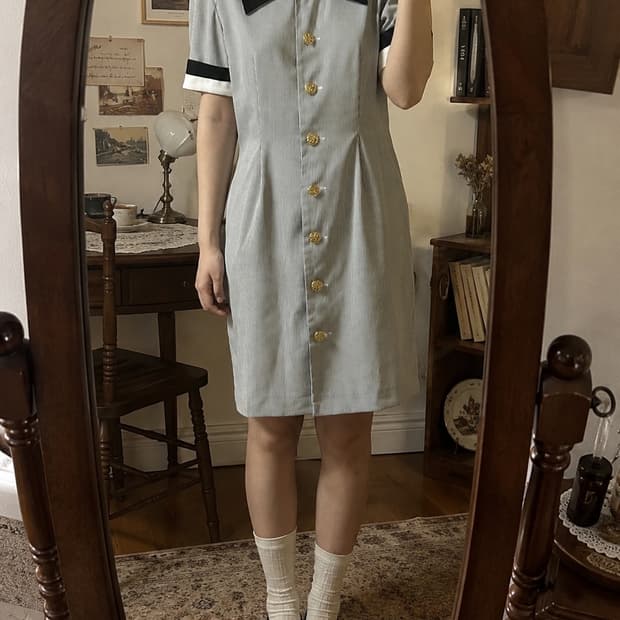 Modern stripe midi-dress