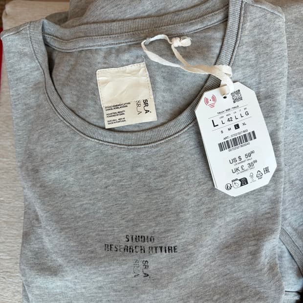 자라 x SR_L 슬림핏 회색 반팔 티셔츠