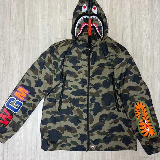 [급처] Bape 바람막이