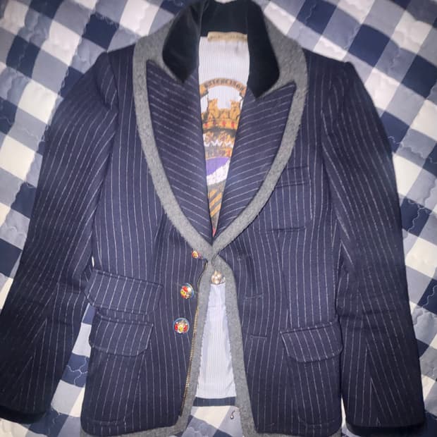 발렌시아가 코트