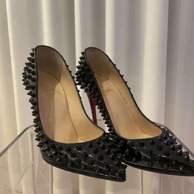 크리스찬 루부땡 스터드힐