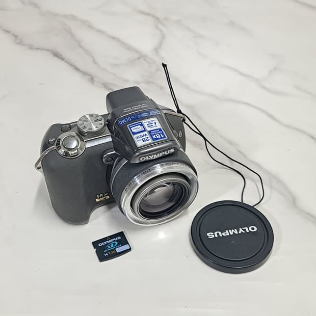 올림푸스 하이엔드 디카 SP-550UZ 빈티지 카메라