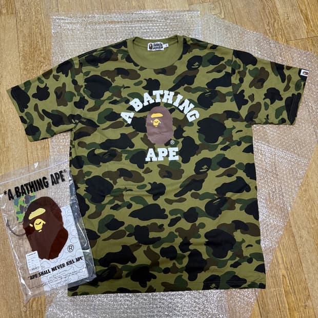 베이프 컬리지 1st 카모 그린 반팔티셔츠 2XL