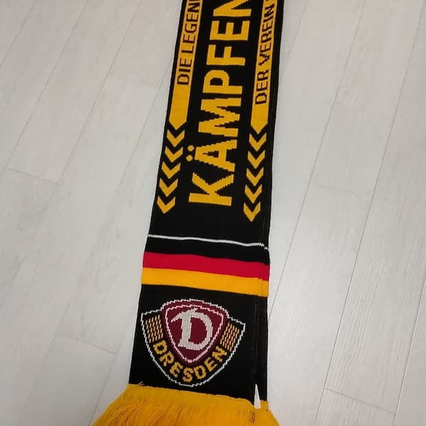 뒤나모 드레스덴 머플러