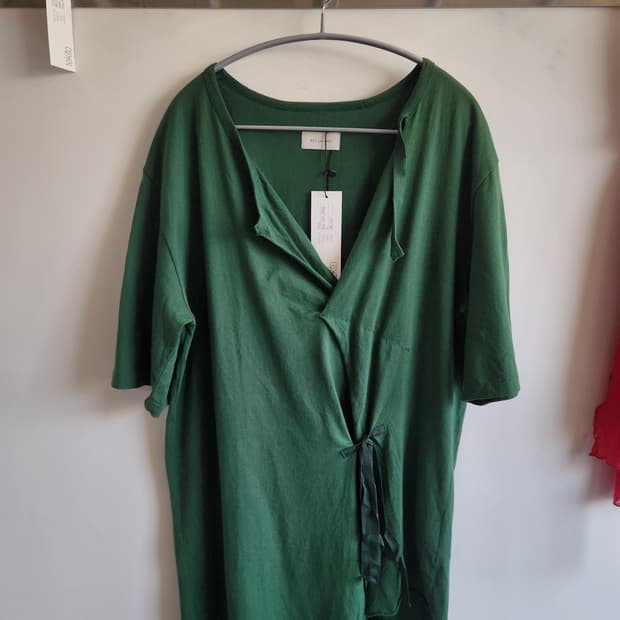 BED J.W. FORD 17ss 컷아웃 브이넥 티셔츠