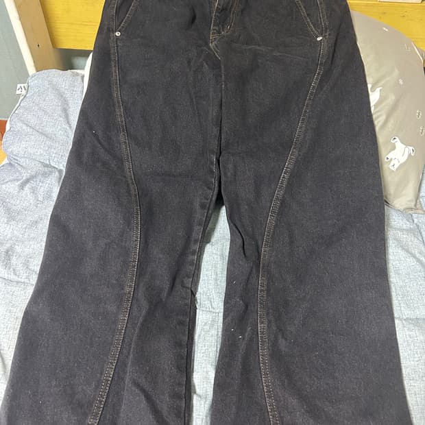 꼼파뇨 흑청 데님 청바지