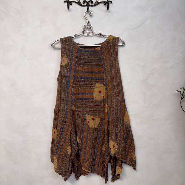 Brown color mix hippie oriental ops
