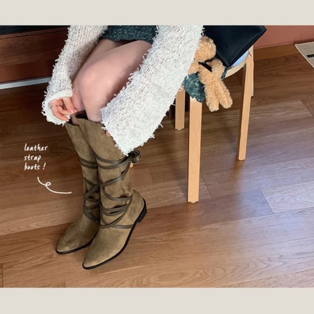 데일리마켓 베이지 가죽레더 스트랩(줄) 부츠 leather boots