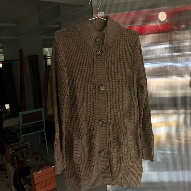 반폴라 니트가디건 