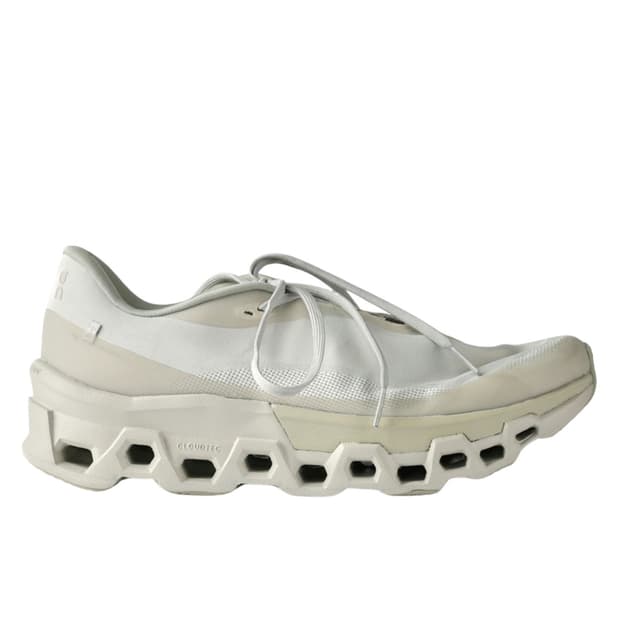 (W) 온 러닝 x 파프 클라우드몬스터 2 문더스크