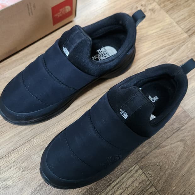 # 노스페이스 정품 여성 패딩 방한화 급처 / 슬립온 뮬 따뜻한 신발