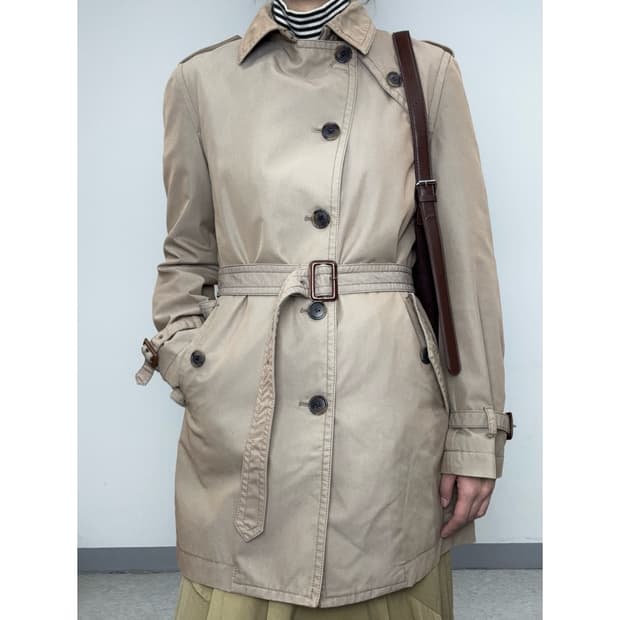 빈티지 베이지 트렌치 코트