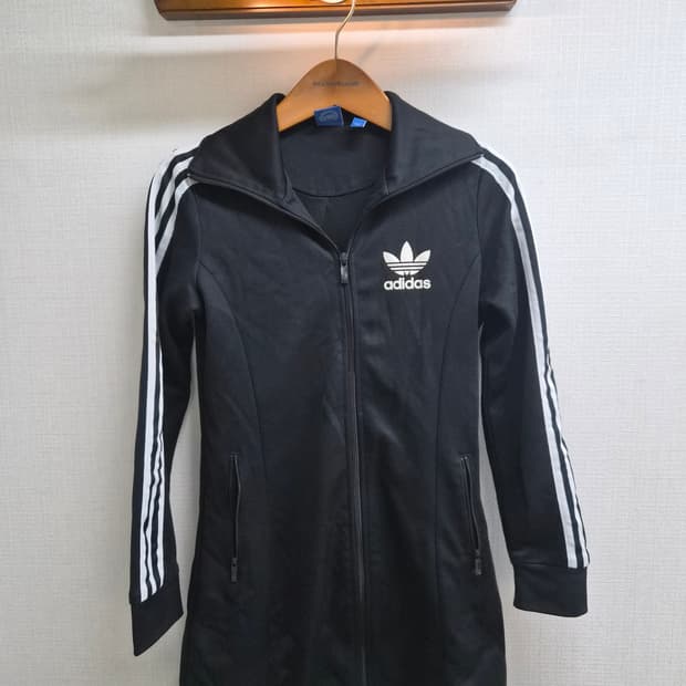 우먼 95) 아디다스 유로파 롱(드레스) 져지 팝니다