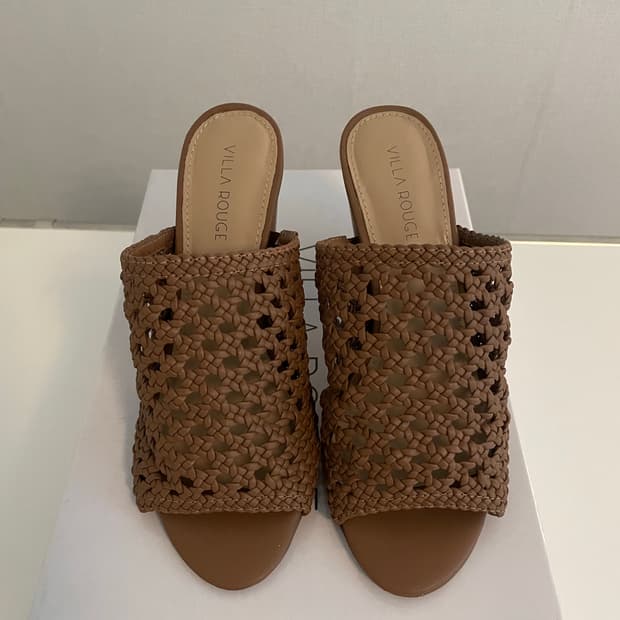 220-225) 빌라루즈 샌들 