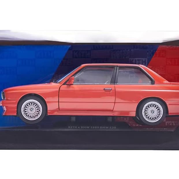 KITH BMW E30 다이캐스트 모델 (1:18)