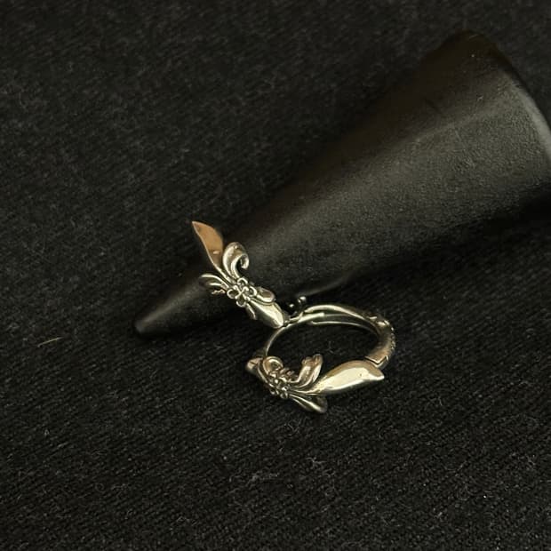 Blooming Arc 925sipver Hoop earring