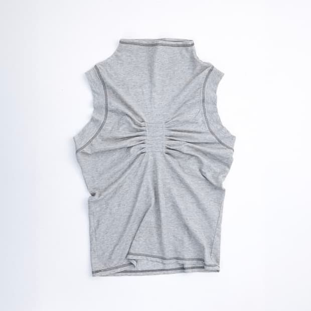 울리카상투스 핀턱 하이넥 탑