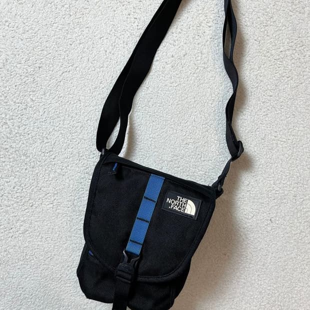 노스페이스 00's 블루 미니 크로스백 A1747