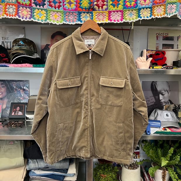 90s Japanese Corduroy Work Jacket (LL)