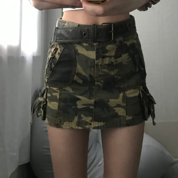 카모 포켓디테일 벨티드 카고스커트