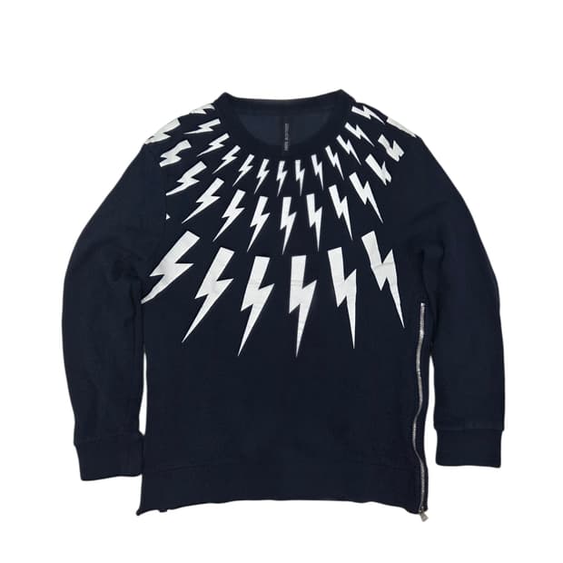 닐바렛 페어아일 라이트닝 볼트 사이드 지퍼 맨투맨