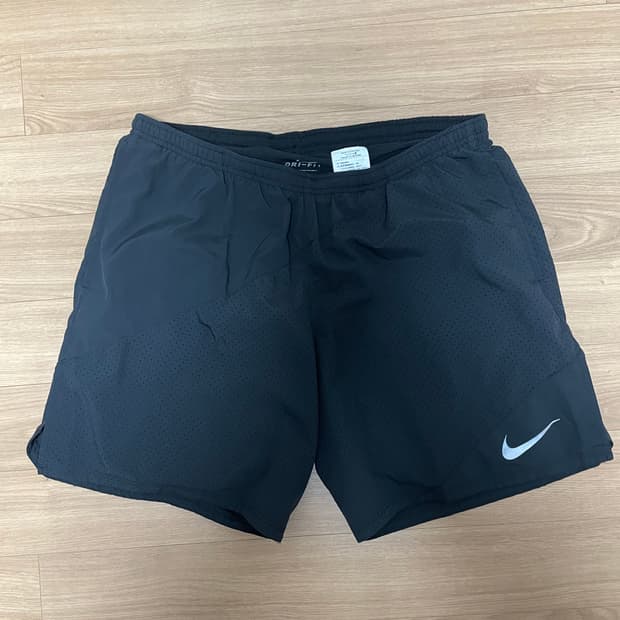 나이키 드라이 핏(Dri-FIT) 숏츠 반바지