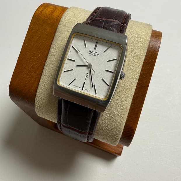 세이코 Seiko 쿼츠 스퀘어 브라운 