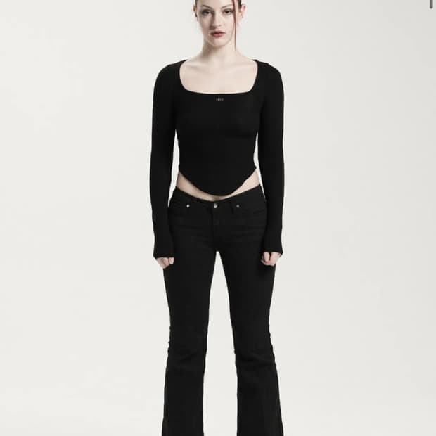 오도어 스퀘어넥