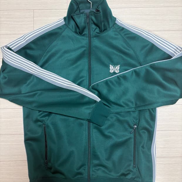 니들스 트랙자켓