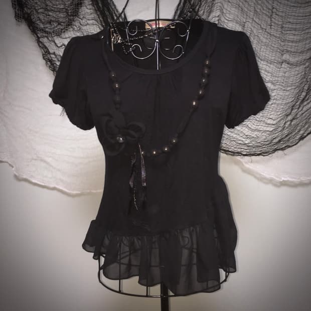 ROSE Fan Fan flower detail frill T