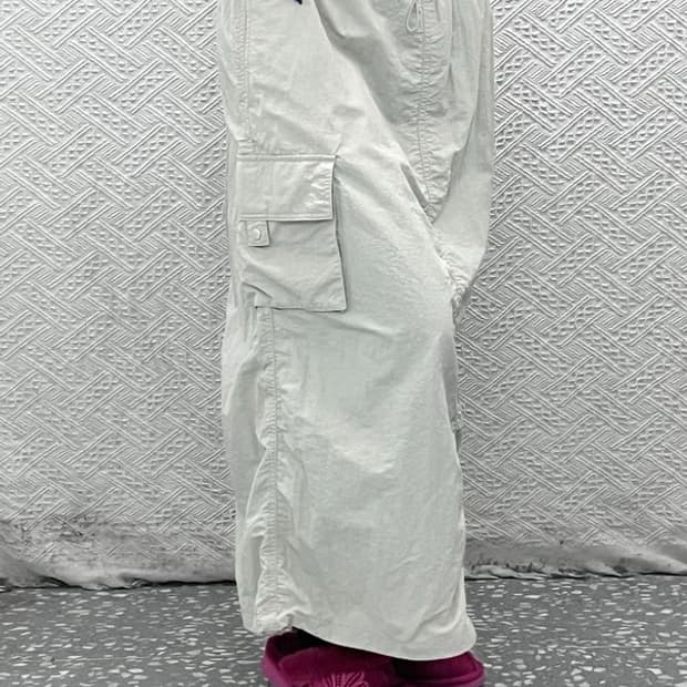 무신사스탠다드 고프코어 스트릿힙 카고 롱스커트 L C07954