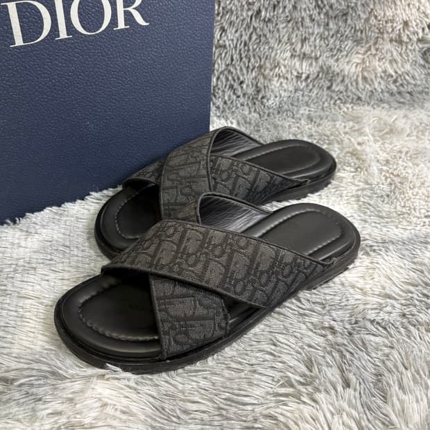 디올 오블리크 알리아스 슬리퍼 42사이즈