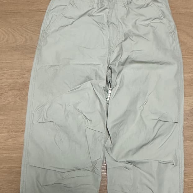 유니클로 패러슈트 팬즈