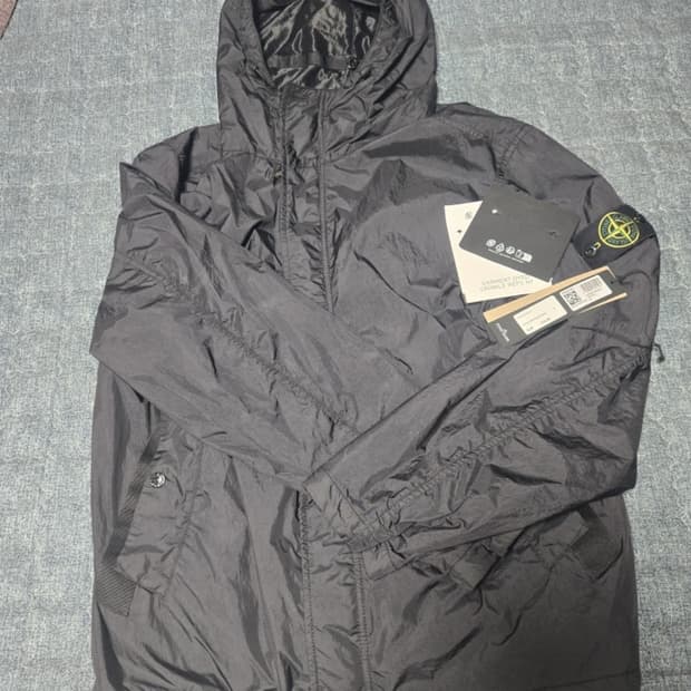 스톤아일랜드 크링클랩스 25ss M