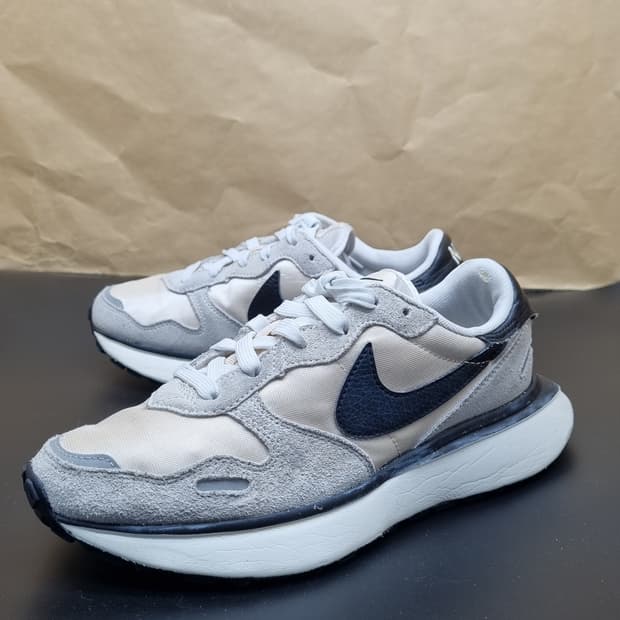 나이키 피닉스 와플 운동화245 