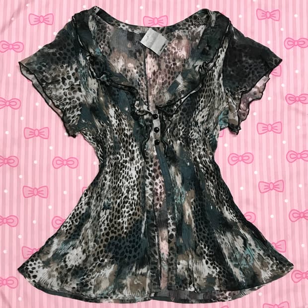 오리엔탈 쓰리버튼 블라우스 y2k 갸루