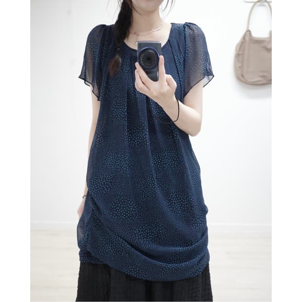 Navy dot shirring one-piece