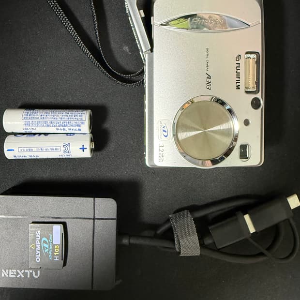 후지필름 파인픽스 a303