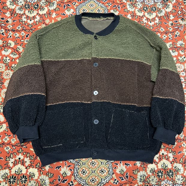 [FREE] 양키즈 리버시블 카키 후리스 자켓