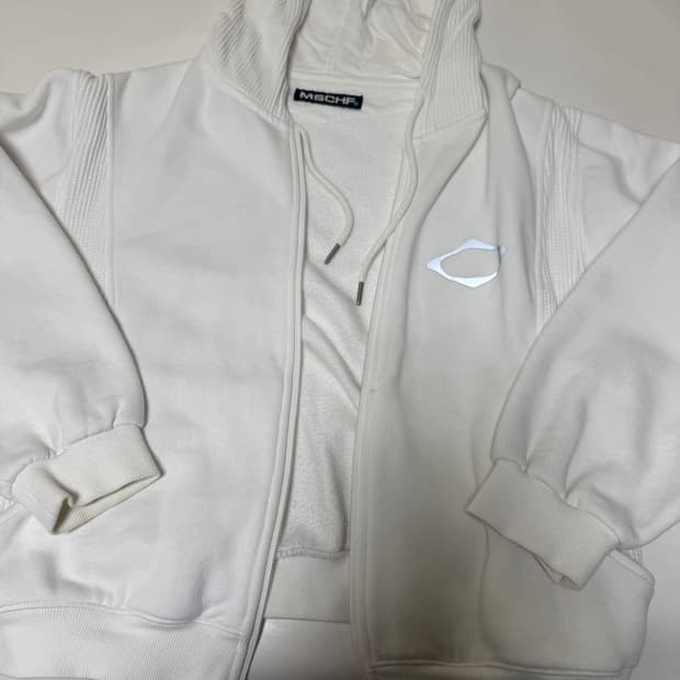 미스치프 후드집업