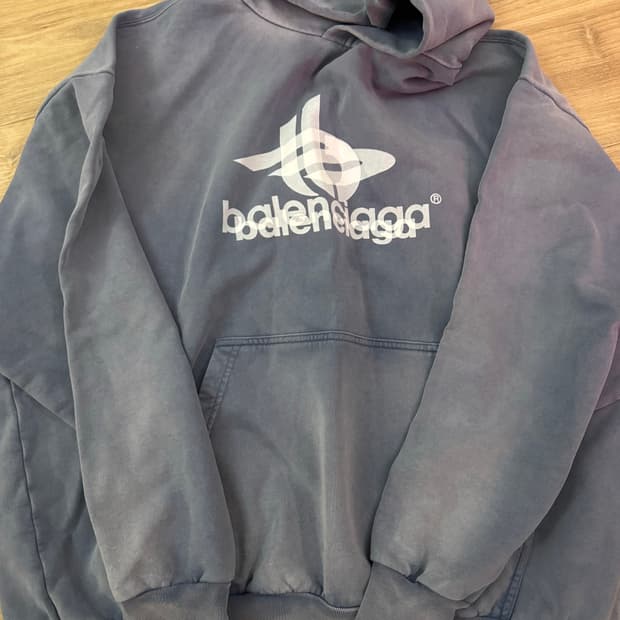 발렌시아가 후드